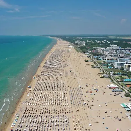 Lägenhet New Vibrant In Bibione