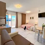New Vibrant In Daire