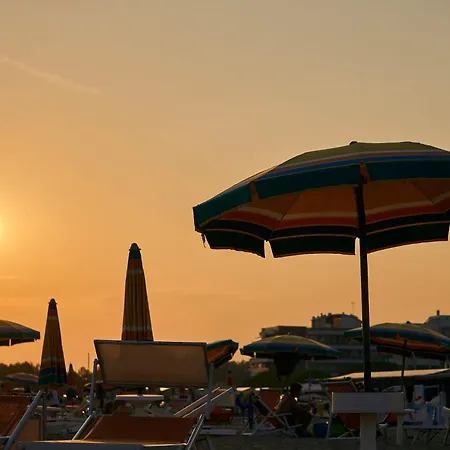 New Vibrant In Bibione